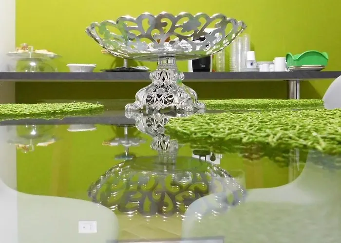 Acrobatic Bed & Breakfast