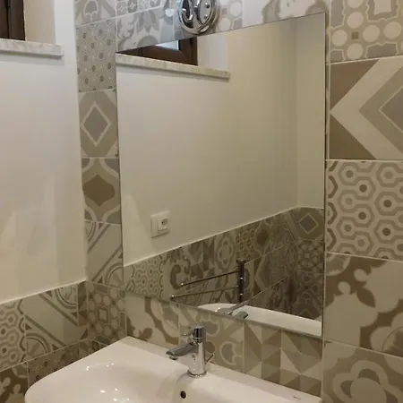 Acrobatic Couette-café