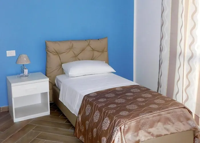 Bed & Breakfast Acrobatic