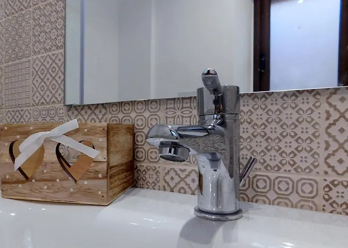 Bed & Breakfast Acrobatic